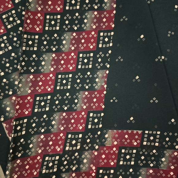 New black bandej patterned saree - Picture 5 of 5